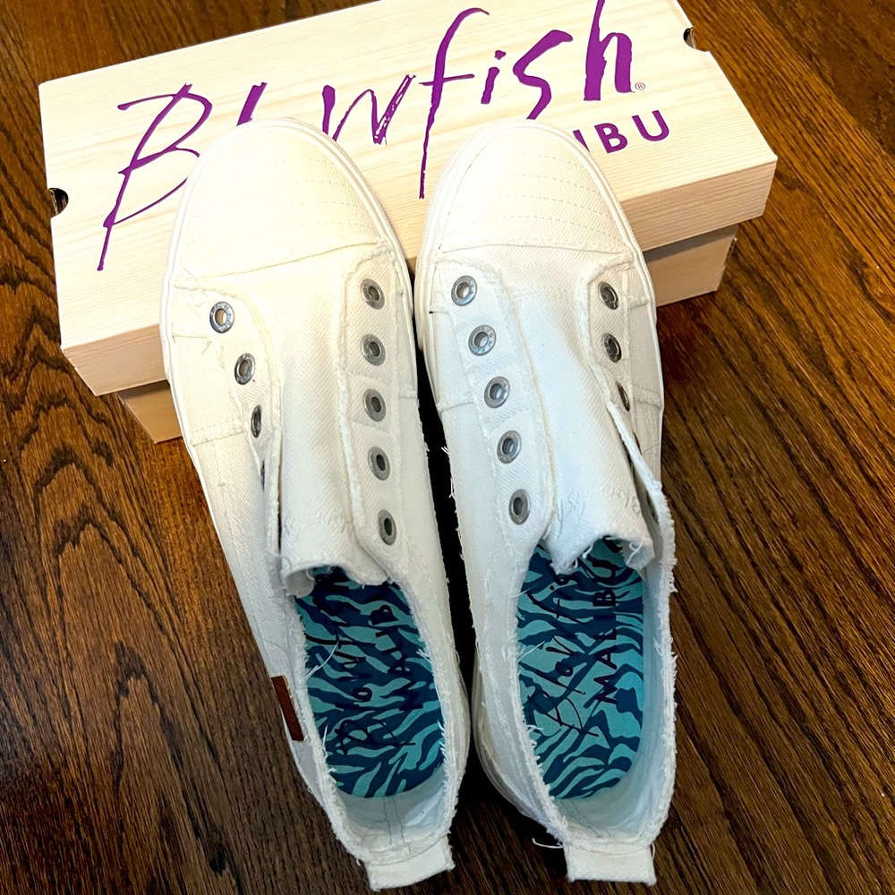 Blowfish White Slip On Sneaker- Brand New